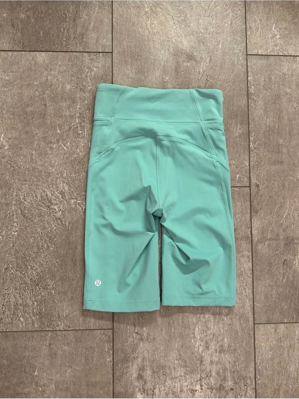 Lululemon Blue On Pace Short 10” Washed Marsh Size 4 NWOT